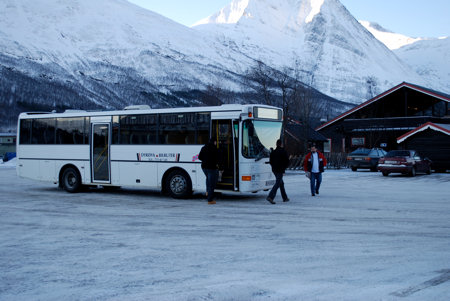 Busstopp på Vollan i forbindelse med Fox '09 Busstopp på Vollan i forbindelse med Fox '09