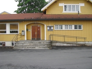 Bilde av bygningen der Midtgard holder til. Bilde av bygningen der Midtgard holder til.