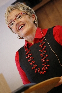 Statsr&aring;d Liv Signe Navarsete tilstede p&aring; Dyr&oslash;yseminaret 2010