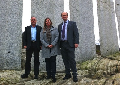 Fr&aring; v. Frode Revhaug, Elin Agdestein og Gunnar Viken