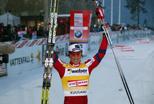 MARIT BJÖRGEN har varit överlägsen i årets säsong. Nu kör hon höghöjdsträning på 4 km konstsnö i Pontresina… Foto: KJELL-ERIK KRISTIANSEN