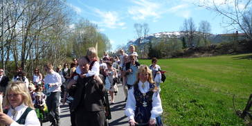  17 Mai[ 3]  