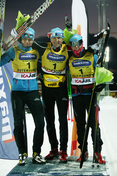 TEAM COOP vann med bara tre åkare som alla körde ovallat. Fr v: Jimmie Johnsson, Oskar Svärd och Bill Impola. Foto: MARCELA HAVLOVA