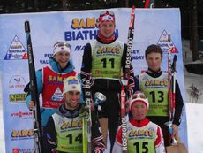 JEUNES HOMMES