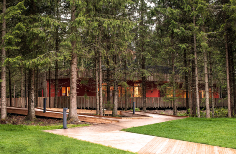 Prøysenhuset fra utsiden. Chad Bromley Prøysenhuset fra utsiden.