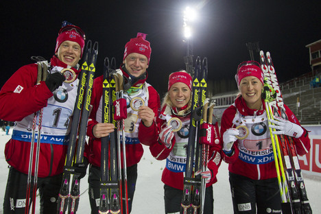 29.11.2015, Oestersund, Sweden (SWE):Tarjei Boe (NOR), Johannes Thingnes Boe (NOR), Tiril Eckhoff (NOR), Fanny Horn Birkeland (NOR) - IBU world cup biathlon, relay mixed, Oestersund (SWE). www.nordicfocus.com. © Manzoni/NordicFocus. Every downloaded pic NordicFocus 29.11.2015, Oestersund, Sweden (SWE):Tarjei Boe (NOR), Johannes Thingnes Boe (NOR), Tiril Eckhoff (NOR), Fanny Horn Birkeland (NOR) - IBU world cup biathlon, relay mixed, Oestersund (SWE). www.nordicfocus.com. © Manzoni/NordicFocus. Every downloaded pic