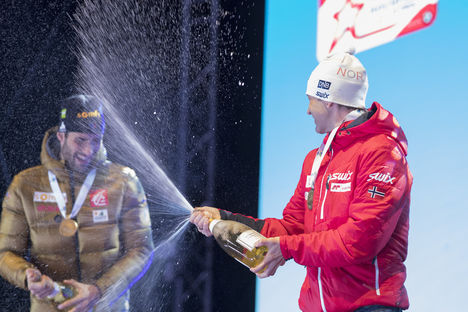 12.02.2017, Hochfilzen, Austria (AUT):Martin Fourcade (FRA), Ole Einar Bjoerndalen (NOR), (l-r) - IBU world championships biathlon, medals, Hochfilzen (AUT). www.nordicfocus.com. © NordicFocus. Every downloaded picture is fee-liable. NordicFocus 12.02.2017, Hochfilzen, Austria (AUT):Martin Fourcade (FRA), Ole Einar Bjoerndalen (NOR), (l-r) - IBU world championships biathlon, medals, Hochfilzen (AUT). www.nordicfocus.com. © NordicFocus. Every downloaded picture is fee-liable.