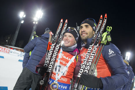 27.11.2016, Oestersund, Sweden, (SWE):Marie Dorin Habert (FRA), Martin Fourcade (FRA), (l-r) - IBU world cup biathlon, single mixed relay, Oestersund (SWE). www.nordicfocus.com. © Manzoni/NordicFocus. Every downloaded picture is fee-liable. NordicFocus 27.11.2016, Oestersund, Sweden, (SWE):Marie Dorin Habert (FRA), Martin Fourcade (FRA), (l-r) - IBU world cup biathlon, single mixed relay, Oestersund (SWE). www.nordicfocus.com. © Manzoni/NordicFocus. Every downloaded picture is fee-liable.