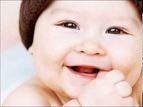 Baby som ler Baby som ler