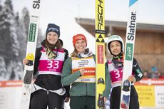 NordicFocus 15.12.2018, Premanon, France (FRA):Ema Klinec (SLO), Katharina Althaus (GER), Sara Takanashi (JPN) - FIS world cup ski jumping ladies, individual HS90, Premanon (FRA). www.nordicfocus.com. © Thibaut/NordicFocus. Every downloaded picture is fee-liable.