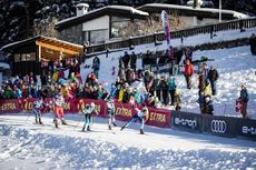 NordicFocus 15.12.2018, Davos, Switzerland (SUI):Jovian Hediger (SUI), Sindre Bjoernestad Skar (NOR), Renaud Jay (FRA), Gleb Retivykh (RUS), (l-r) - FIS world cup cross-country, individual sprint, Davos (SUI). www.nordicfocus.com. © Modica/NordicFocus. Every downl