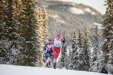 NordicFocus 09.12.2018, Beitostolen, Norway (NOR):Martin Johnsrud Sundby (NOR), Alexander Bolshunov (RUS), (l-r) - FIS world cup cross-country, 4x7.5km men, Beitostolen (NOR). www.nordicfocus.com. © Modica/NordicFocus. Every downloaded picture is fee-liable.