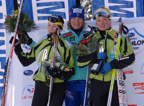 CONTA10-BIA-nuts_0410-BD_podiumdame
