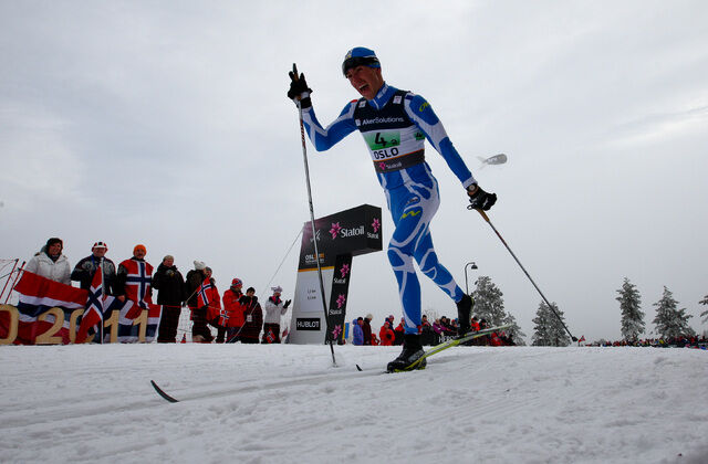 04.03.2011, Oslo, Norway (NOR): Maurice Manificat (FRA), Fischer, Swix, Rottefella, One Way - FIS nordic world ski championships, cross-country, 4x10km men, Oslo (NOR). www.nordicfocus.com. © Laiho/NordicFocus. Every downloaded picture is fee-liable. NordicFocus 04.03.2011, Oslo, Norway (NOR): Maurice Manificat (FRA), Fischer, Swix, Rottefella, One Way - FIS nordic world ski championships, cross-country, 4x10km men, Oslo (NOR). www.nordicfocus.com. © Laiho/NordicFocus. Every downloaded picture is fee-liable.