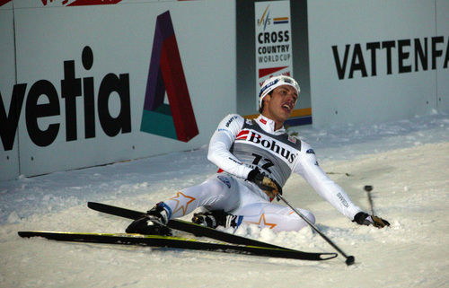 MARCUS HELLNER tog i vanlig ordning ut allt och var bäste svensk i lördagens världscuplopp över 10 kilometer fristil i Kuusamo. Foto: KJELL-ERIK KRISTIANSEN MARCUS HELLNER tog i vanlig ordning ut allt och var bäste svensk i lördagens världscuplopp över 10 kilometer fristil i Kuusamo. Foto: KJELL-ERIK KRISTIANSEN