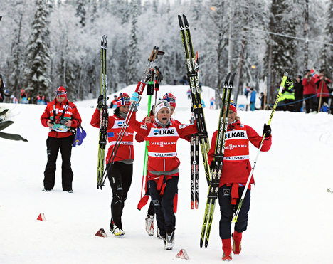 25.11.2012, Gaellivare, Sweden (SWE): team Norway celebrates- FIS world cup cross-country, 4x5km women, Gaellivare (SWE). www.nordicfocus.com. © Felgenhauer/NordicFocus. Every downloaded picture is fee-liable. NordicFocus 25.11.2012, Gaellivare, Sweden (SWE): team Norway celebrates- FIS world cup cross-country, 4x5km women, Gaellivare (SWE). www.nordicfocus.com. © Felgenhauer/NordicFocus. Every downloaded picture is fee-liable.