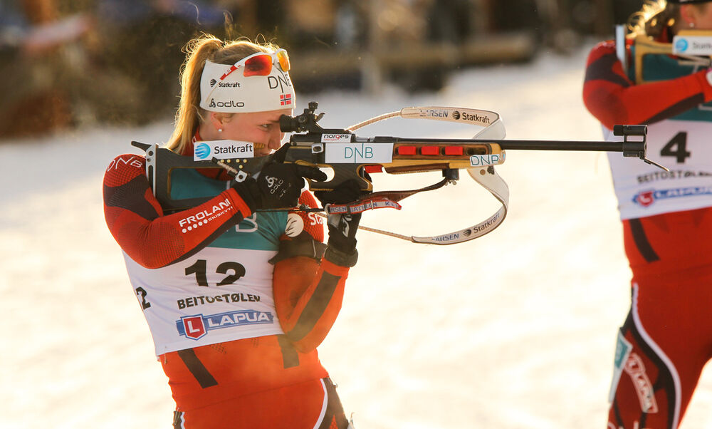 18.11.2012, Beitostoelen, Norway (NOR): Marte Olsbu (NOR), Madshus, Swix, Rottefella, Odlo - Beitosprinten Biathlon, mass women, Beitostoelen (NOR). www.nordicfocus.com. © Laiho/NordicFocus. Every downloaded picture is fee-liable.