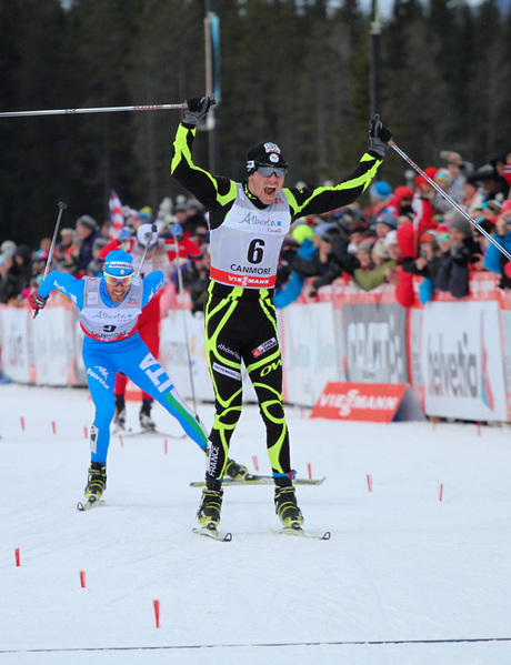 16.12.2012, Canmore, Canada (CAN): Maurice Manificat (FRA), Fischer, Swix, Rottefella, One Way followed by Roland Clara (ITA), Fischer, Swix, Rottefella - FIS world cup cross-country, skiathlon men, Canmore (CAN). www.nordicfocus.com. © Roycroft/NordicF