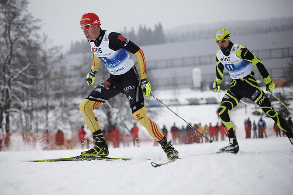 27.01.2013, Klingenthal, Germany (GER): l-r: Johannes Rydzek (GER), Fischer, Rottefella, Swix, adidas, Sebastien Lacroix (FRA), Atomic, Salomon, OneWay- FIS world cup nordic combined, penalty HS140/10km, Klingenthal (GER). www.nordicfocus.com. © Domansk NordicFocus