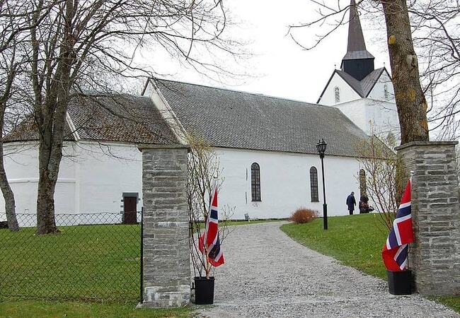 Herøy kirke