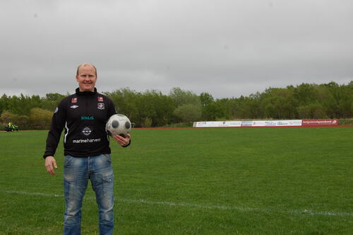 Ronny Jensen på Herøy stadion
