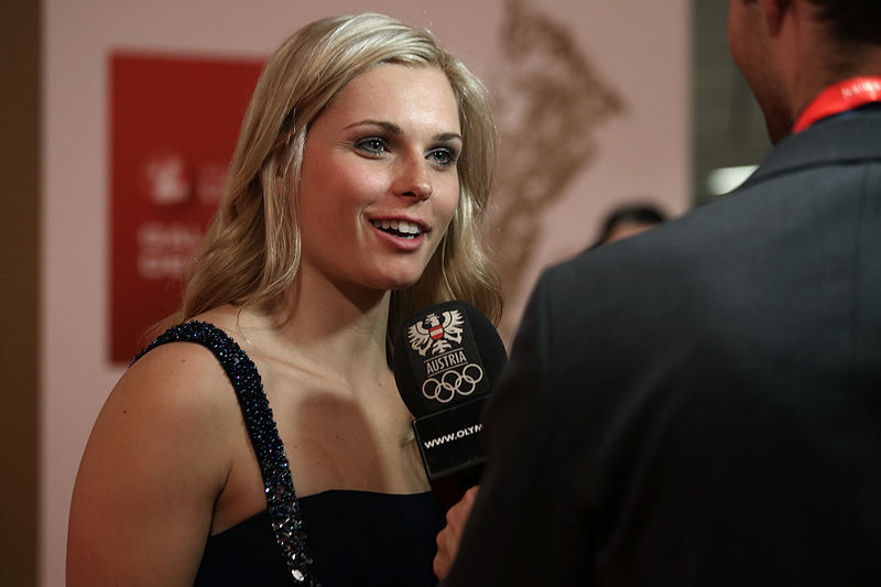 Anna_Fenninger_Sportlerin_des_Jahres_2013_Österreich_Gala-Nacht_des_Sports_2