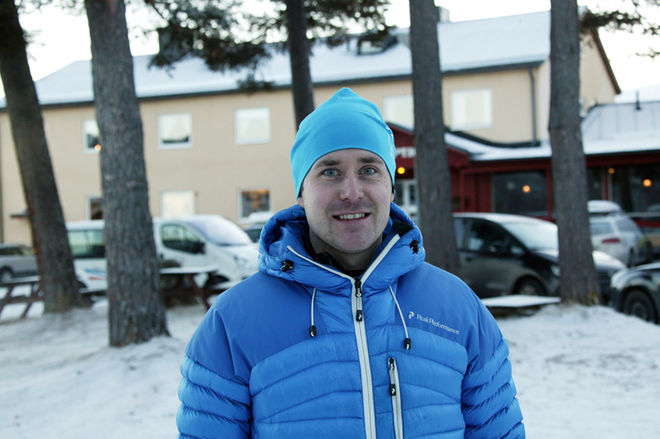 TÄVLINGSLEDAREN för Bruksvallsloppet, Magnus Myhr, behöver kan andas ut. Den svenska premiären nästa helg är nu till 95 procent räddad. Foto/rights: KJELL-ERIK KRISTIANSEN/sweski.com