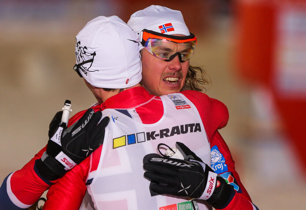 30.11.2013, Kuusamo, Finland (FIN): (l-r) Joergen Graabak (NOR), Fischer, Swix, Alpina, Rottefella and Mikko Kokslien (NOR), Fischer, Swix, Rottefella- FIS world cup nordic combined, individual gundersen HS142/10km, Kuusamo (FIN). www.nordicfocus.com. ©