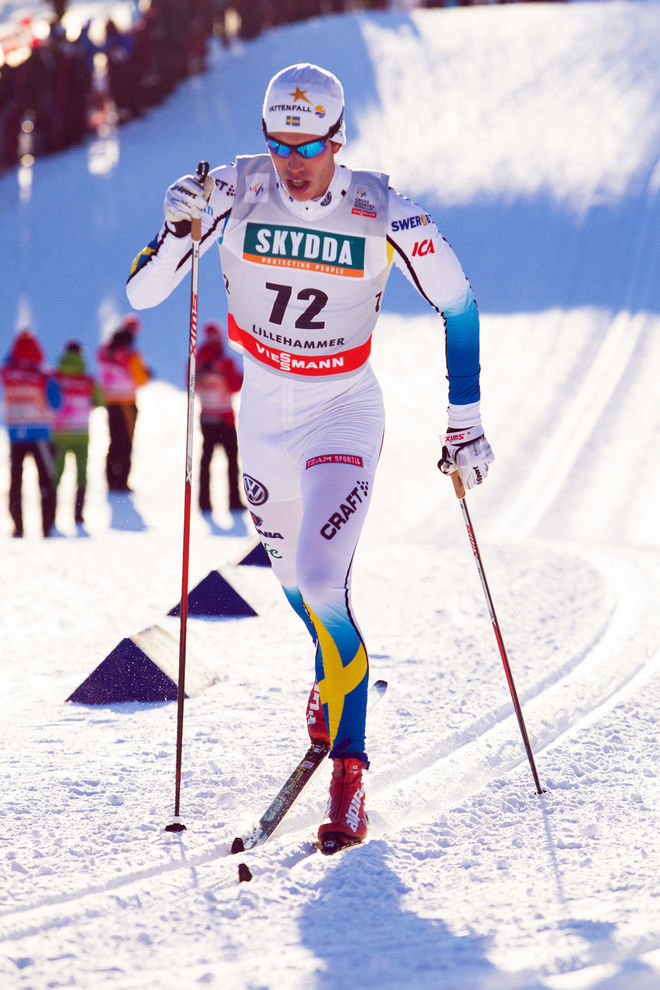 MARCUS HELLNER överraskade med en stark 4:e plats i klassisk åkning i Lillehammer. Nu får han möta Petter Northug i fristil på slutsträckan i stafetten! Foto: NORDIC FOCUS
