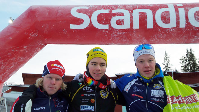 VIKTOR THORN, Ulricehamn (mitten) vann H17-18 före Filip Danielsson, Garphyttan (tv) och Marcus Fredriksson, Lycksele. Foto: THORD ERIC NILSSON