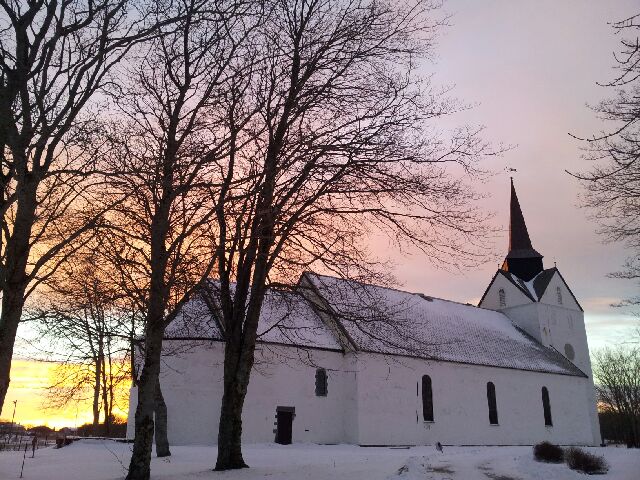 Foto: Annette Stenseng Annette Stenseng Herøy kirke
