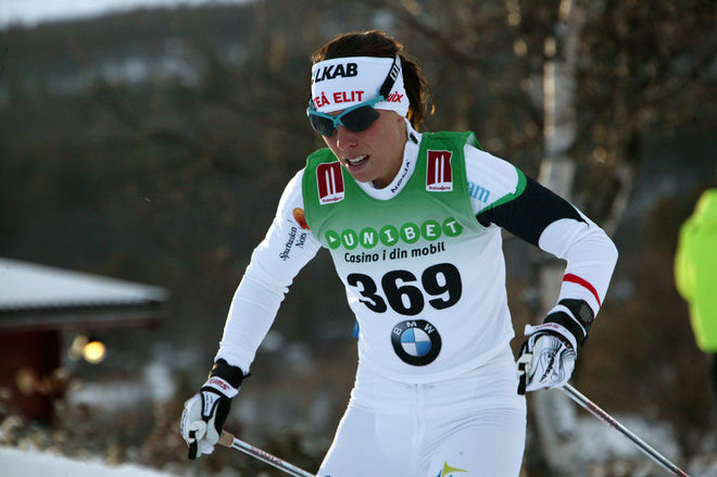 CHARLOTTE KALLA avstår Tour de Ski, men hon är anmäld till fredagens sprint i Skandinaviska cupen i Skellefteå. Foto: MARCELA HAVLOVA
