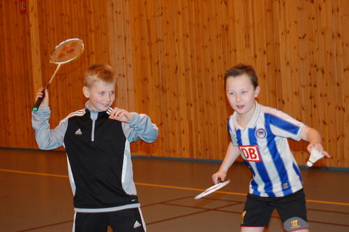 Badmintonturnering_Heroyhallen_to_gutter