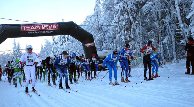 FULL FART i starten på Tåsjödalen Classic Ski i Hoting!