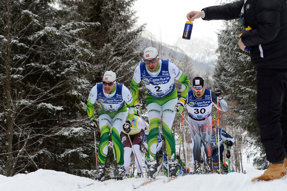 26.01.2014, Val di Fassa/Val di Fiemme, Italy (ITA): Jorgen Aukland (NOR), Anders Aukland (NOR), Bruno Debertolis (ITA), (l-r) - FIS Marathon Cup Marcialonga, Val di Fassa/Val di Fiemme (ITA). www.nordicfocus.com. © Rauschendorfer/NordicFocus. Every down