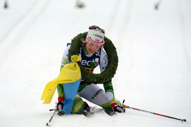 DET KOSTAR ATT vinna Vasaloppet för andra året i rad. Laila Kveli tog ut allt, men belönades med en ny seger i damklassen! Hon är den första dam som vunnit Vasaloppet på skidor utan fästvalla. Foto: NORDIC FOCUS