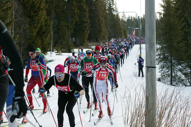 DET VAR nästan vasaloppsstämning när Årefjällsloppet startade i Edsåsdalen i helgen. Foto/rights: MARCELA HAVLOVA/sweski.com