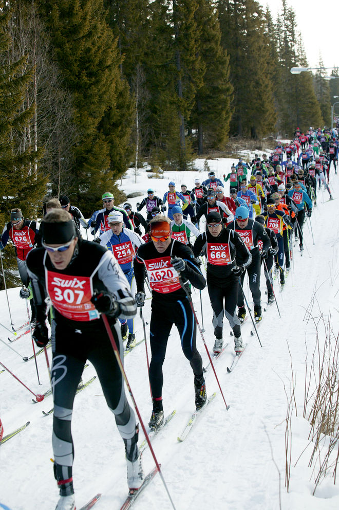 INGET ATT SÄGA på insatsen till dom många åkare som startade i Edsåsdalen i den andra utgåvan av Årefjällsloppet! Foto/rights: MARCELA HAVLOVA/sweski.com
