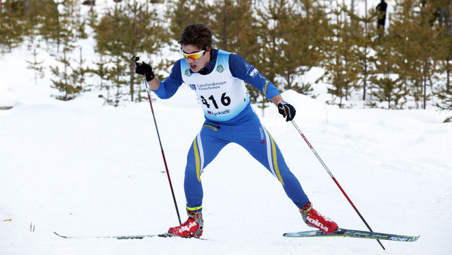 PETTER ENGDAHL provade på landslagsuppdrag i randonee eller skidalpinism i Norge i helgen som gick! Han visade talang i nya sporten. Här från JSM i Lycksele tidigare i vinter. Foto: MOA MOLANDER KRISTIANSEN