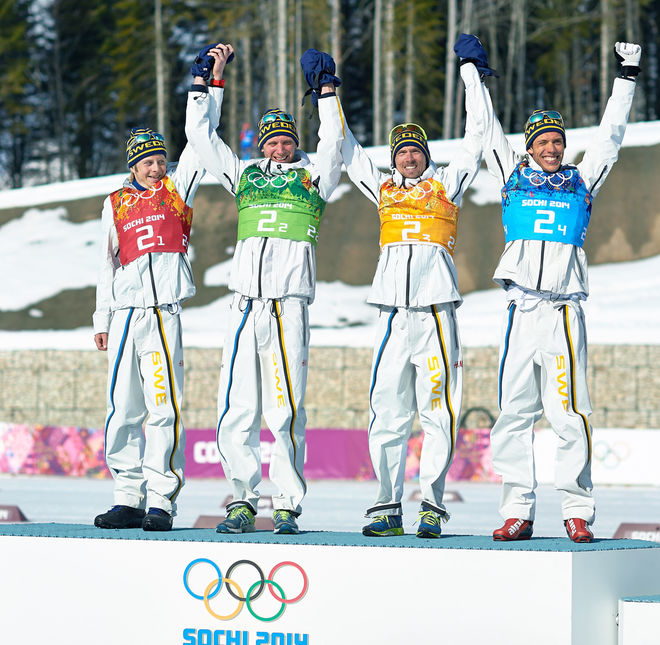 SVERIGE jublar över OS-guld i stafett i Sochi 2014. Det kunde du se på Viasat. Vid nästa OS i Pyeongchang 2018 blir det på Discoverys kanaler du kan se våra längdåkare kämpa om OS-medaljer. Foto: NORDIC FOCUS