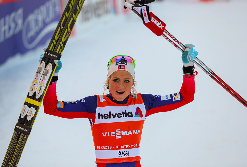 30.11.2014, Ruka, Finland (FIN): Therese Johaug (NOR), Fischer, Swix, Rottefella- FIS world cup cross-country, 10km women, Ruka (FIN). www.nordicfocus.com. © Laiho/NordicFocus. Every downloaded picture is fee-liable.