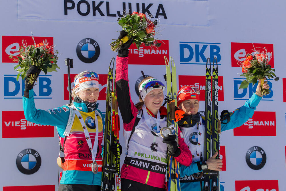 20.12.2014, Pokljuka, Slovenia (SLO): Kaisa Maekaeraeinen (FIN), Darya Domracheva (BLR), Valj Semerenko (UKR) - IBU world cup biathlon, pursuit women, Pokljuka (SLO). www.nordicfocus.com. © Manzoni/NordicFocus. Every downloaded picture is fee-liable.