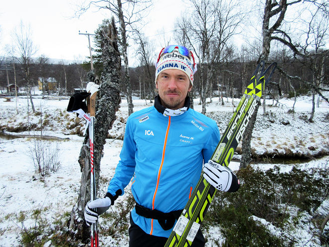 JOHAN OLSSON har inte tävlat i världscupen den här säsongen och nu missar han också Tour de Ski som startar 3 januari. Foto: KJELL-ERIK KRISTIANSEN/sweski.com