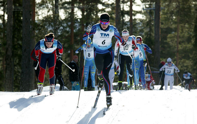 JENNY SOLIN, Sollefteå gick från en tredje plats till seger i D19-20 i jaktstarten i Mora-pinglan. Foto: KJELL-ERIK KRISTIANSEN