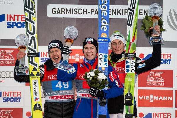 01.01.2015, Garmisch, Germany (GER): (l-r) Simon Ammann (SUI), Fischer, Anders Jacobsen (NOR) and Peter Prevc (SLO)- FIS world cup ski jumping, four hills tournament, individual HS140, Garmisch (GER). www.nordicfocus.com. © Laiho/NordicFocus. Every down NordicFocus