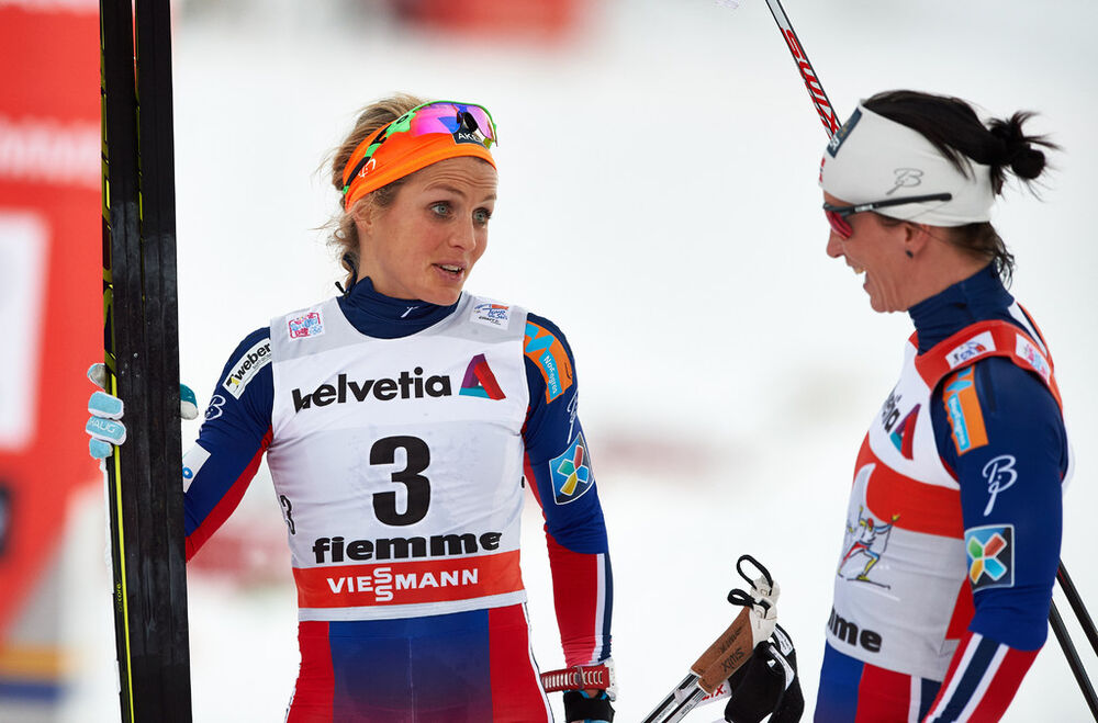 10.01.2015, Val di Fiemme, Italy (ITA): Therese Johaug (NOR), Marit Bjoergen (NOR), (l-r) - FIS world cup cross-country, tour de ski, mass women, Val di Fiemme (ITA). www.nordicfocus.com. © Felgenhauer/NordicFocus. Every downloaded picture is fee-liable