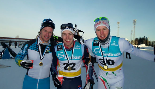 ANTON KARLSSON, Åsarna (mitten) vann före Oskar Kardin, ÖSK (tv) och Jesper Modin, Piteå Elit. Foto: THORD ERIC NILSSON