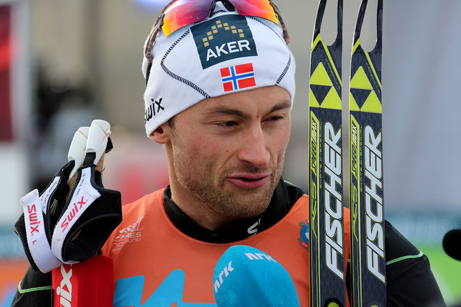 PETTER NORTHUG jr var den alla villa snacka med efter segern på norska mästerskapen i skiathlon under lördagen. Foto/rights: MARCELA HAVLOVA/sweski.com