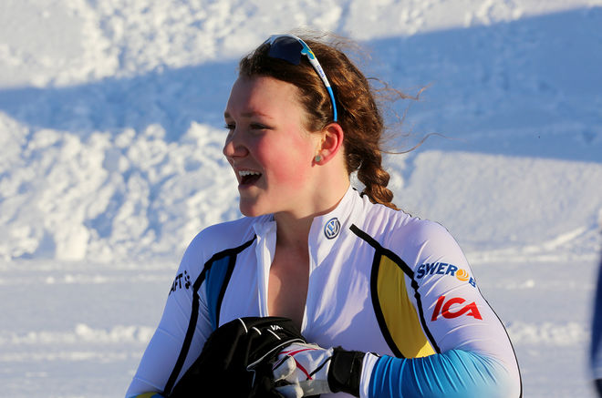 MOA LUNDGREN från Täfteå avgjorde för Sverige på den sista sträckan i stafetten i Nordiska juniorlandskampen i Övik. Foto/rights: KJELL-ERIK KRISTIANSEN/sweski.com