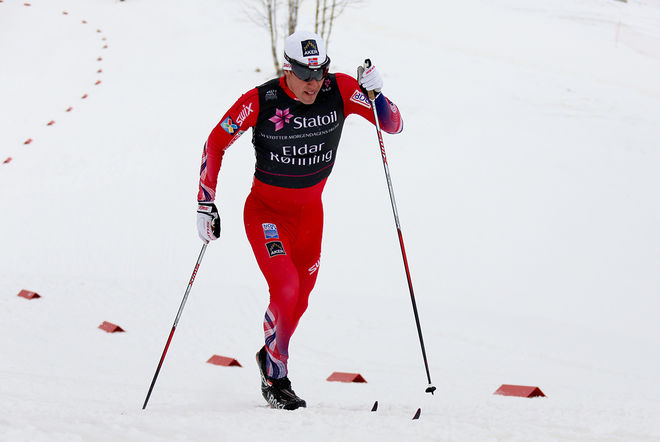 ELDAR RØNNING har det tungt som skidåkare för tiden. Han sliter med virus och kan inte träna. Dessutom har han förlorat platsen i landslaget och frågan är om 33-åringen kommer tillbaka till tävlingsarenan. Foto/rights: MARCELA HAVLOVA/sweski.com